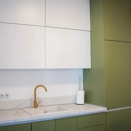 Riverland - Luxury * מוסטר