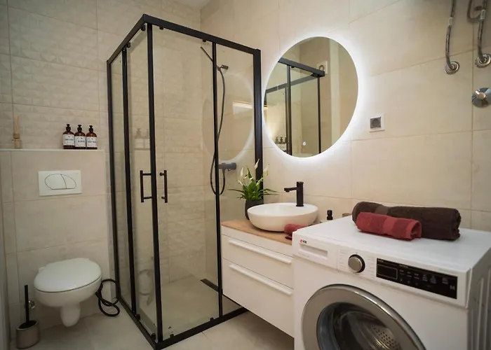 Riverland - Luxury 아파트